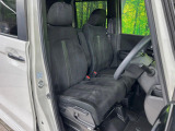 運転席シート廻りは使用感も少なく、良好な状態となっています。丁寧に使われていたことがよくわかりますね。