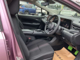 運転席まわりは、使用感も少なく良好な状態です。