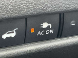 トランクにもシガーソケットと1500W電源を装備しております!