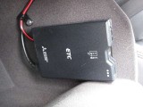 ETCももちろん搭載。いちいち料金所で停車する必要なんて当然ないです。スムーズにストレスなくドライブをお楽しみください。(※支払総額にセットアップ費用は含まれておりません。)