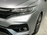 LEDヘッドライトは、点灯の瞬間から最大光量を発揮し、突然暗くなるトンネルなどでの安定感を高めます。