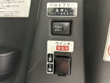 福祉車両は、車いすの形状や、身長、体格に合わせたお車選びが重要になってきます。早速、お持ちの車いすを実際に乗せて試してください!