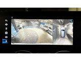 ドアハンドルには握りやすいグリップ形状が採用されています。万一の事故の際など、車内に残された乗員を救出する為、外部からドアを開けやすいようになっています。