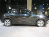 気になる車両へのご質問も大歓迎です。お気軽にMINI 一宮 0078-6002-369993 (無料)までご連絡ください!