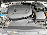 ご納車前に、店舗に併設された整備工場にて点検整備を行います。ボルボ車を熟知したテクニシャンが、ディーラーならではの安心感をご提供致します。
