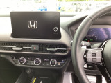 ホンダ純正コネクト対応メモリーナビ搭載ですので、遠距離へのお出かけもお任せください。