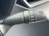 【 オートライト 】オートライトなのでライトの点け忘れを気にすることなく運転が出来ます♪//