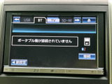お好みの音楽やラジオを楽しめるオーディオシステム。ドライブ中の時間をより快適に過ごせます。