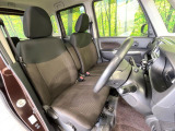 運転席シート廻りは使用感も少なく、良好な状態となっています。丁寧に使われていたことがよくわかりますね。
