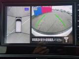 上からの視点で狭い駐車場への駐車などに役立つアラウンドビューモニターです♪
