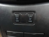 【シートヒーター】寒い日に重宝するシートヒーター!エアコンより早く温まってくれるので寒がりの人も安心ですね♪エアコンの温風は乾燥するから苦手、という方にもおすすめです。