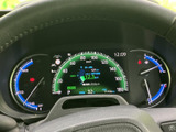視認性の高いメーター類は、運転に必要な情報を的確に伝えます。運転状況が一目でわかり、安全運転をサポート。