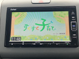 停車中に楽しめるTV機能。休憩時などにエンターテイメントを満喫できます。車内での待ち時間を快適に過ごせるでしょう。