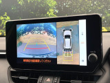 【パノラミックビューモニター】専用のカメラにより、上から見下ろしたような視点で360度クルマの周囲を確認することができます☆死角部分も確認しやすく、狭い場所での切り返しや駐車もスムーズに行えます。