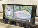 【パノラマモニター】専用のカメラにより、上から見下ろしたような視点で360度クルマの周囲を確認することができます☆死角部分も確認しやすく、狭い場所での切り返しや駐車もスムーズに行えます。