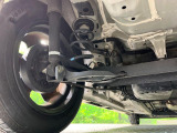 お車を安心してお乗りいただく為には、足回りの定期点検が欠かせません。サービスサポート(有償保証)では無料点検もご提供しており、安心のカーライフをお過ごしいただけるサポート体制が整っています。