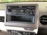 ホンダ純正CDチューナーです。パネル前面にAUX端子を搭載。シンプルな操作性が魅力のCDチューナーです!