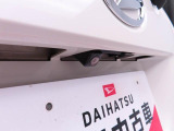 バックの苦手な初心者や女性にうれしいバックモニター 運転席の死角になる真後ろが確認できます。 (^^♪