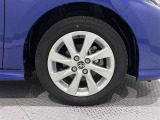 タイヤサイズは185/60R15です。