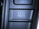 「ECOスイッチ」ONで省燃費制御モードになり燃費を向上させるように動作します。