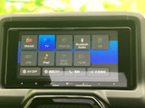 高音質なオーディオシステムは、車内での音楽鑑賞をより一層楽しめます。お気に入りの音楽を聴きながら、快適なドライブをお楽しみください。