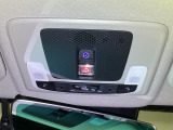 【SOSボタン】衝撃検知やエアバッグ展開時には自動通報。車両データを活用し、迅速な救助につなげる高度な安全テクノロジー。 ※サービス利用にはHonda Total Care プレミアム契約が必要です。