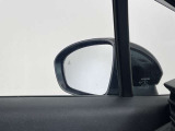 【ブラインドスポットモニター】車線変更時などに隣車線の死角にいるに車を検知してくれます。併せて目視もしましょう!