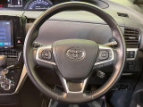 【純正革巻きステアリング】上質な革を使用することで、手にしっかり馴染みとても運転しやすいハンドルです♪