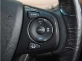 ◆アダプティブクルーズコントロール◆予め設定した車速内でクルマが自動的に加減速。前走車との適切な車間距離を維持しながら追従走行します。【LKAS】車線維持支援システムでステアリング操作を支援。