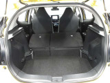 リヤシートを両方倒せば大きな荷物も車載可能です♪