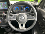 【ステアリングスイッチ】運転中、前方から目線をそらすことなく、オーディオ等の操作が可能な便利機能!安心&快適なドライブを演出してくれます♪