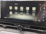様々なオーディオソースがございます。運転中に好きな音楽を聴くことが可能です。