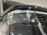 LEDヘッドライトは、点灯の瞬間から最大光量を発揮し、突然暗くなるトンネルなどでの安定感を高めます。
