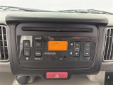 AM/FM CDチューナーを装備しております。