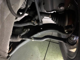 お車を安心してお乗りいただく為には、足回りの定期点検が欠かせません。サービスサポート(有償保証)では無料点検もご提供しており、安心のカーライフをお過ごしいただけるサポート体制が整っています。