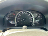 速度表示に加え、さまざまな車両情報を確認できるメーターです。