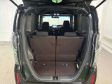 4人乗車でも荷物を載せるスペースをしっかりと確保しております。