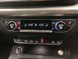 デジタル時代にふさわしいユーザーインターフェースであるMMIタッチレスポンスは、フラットな高解像度モニターで車両のセッティングやインフォテインメントを直感的に操作することが可能。