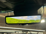 【デジタルインナーミラー】後席の大きな荷物や同乗者で後方が確認しづらい時でも安心!カメラが撮影した車両後方の映像をルームミラー内に表示。クリアな視界で状況の確認が可能です!