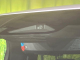 【トヨタセーフティセンス】走行中に前方の車両等を認識し、衝突しそうな時は警報とブレーキで衝突回避と被害軽減をアシスト。より安全にドライブをお楽しみいただけます。