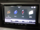 ミツビシメモリーナビ(NR-MZ40)を装着しております。AM、FM、CD、DVD再生、フルセグTVがご使用いただけます。初めて訪れた場所でも安心ですね!