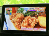 停車中には、TVの視聴でリラックス。長距離移動のお供に最適です。家族や友人と楽しい時間を過ごせます。