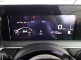 メーターになります。外気温度計や平均燃費等様々な情報を表示致します。