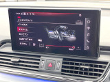 ●アンビエントライト:車内の間接照明はその日、その時の気分に合わせて色を変えることができます