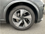 正規ディーラー (株)ファーレン古都 Audi京都南のお車をご覧いただき有難うございます。気になる点やご相談などお気軽にお問い合わせくださいませ。