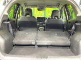 普段のお買い物や通勤、送迎等に十分な荷室スペースを確保しております。セカンドシートを倒すと、大きな荷物の積載も可能です♪