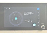 ディスプレイオーディオを装備。スマホとクルマをつなぐことで、これまでのナビに加えて、いろんなサービスが楽しめます。