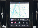 【Google搭載ナビ】Googleのアプリケーションとサービスがビルトインされ、スマートフォンと同じように車両を直感的に操作できます。Googleマップで音声操作や最新の交通情報を知ることが可能です