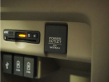 ◆12V電源ソケット◆スマートフォンの充電等にも便利な電源ソケット!使いやすい場所に装備されています。