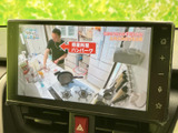 お気に入りの音楽やラジオをクリアな音質でお楽しみいただけます。様々なメディアに対応し、長距離ドライブも飽きさせません。快適なカーライフを。